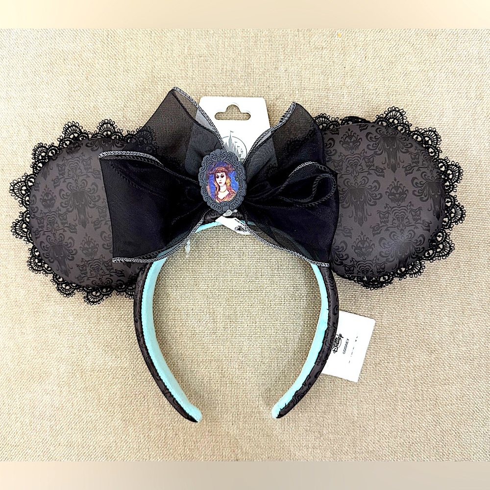 Disney Parks The Haunted Mansion Black Lace Face Changes Minnie Ears Headband